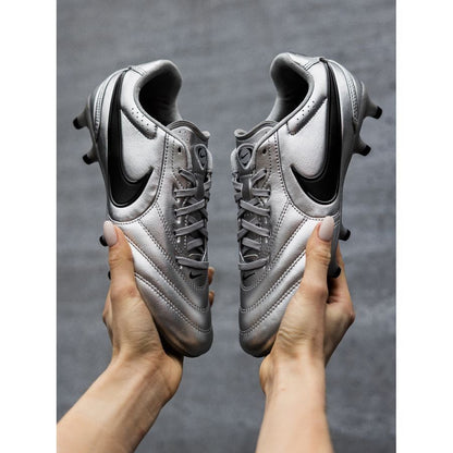 Nike Tiempo Ligera Profesional FG - Plata metalizada/Negro (EDICIÓN LIMITADA)