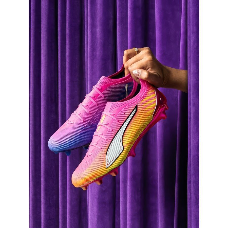 PUMA Ultra 6 Ultimate FG Showtime - Poison Pink/PUMA White/Sun Stream/Bright Aqua
