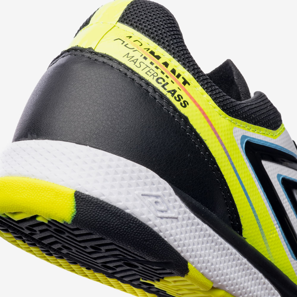Umbro Adamant Master Class Pro Bump