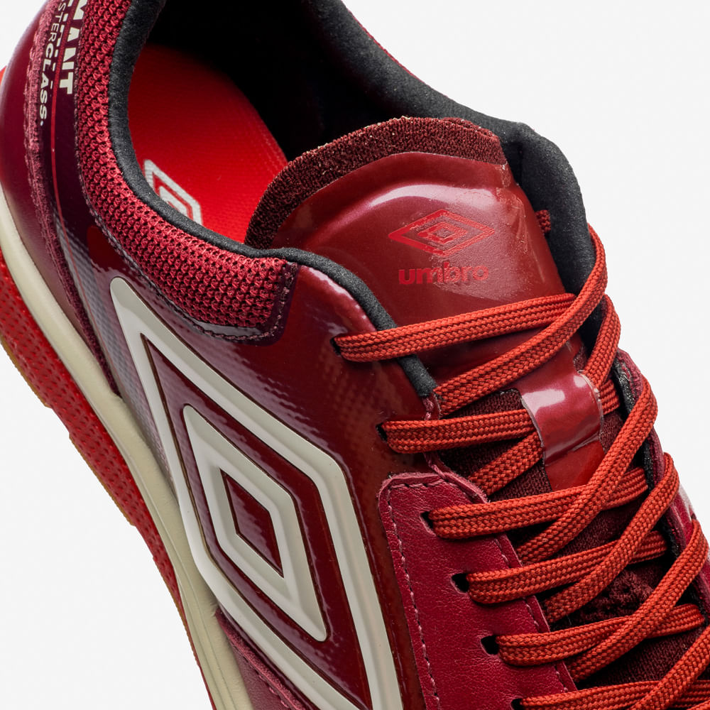 Umbro Adamant Master Class Pro Bump